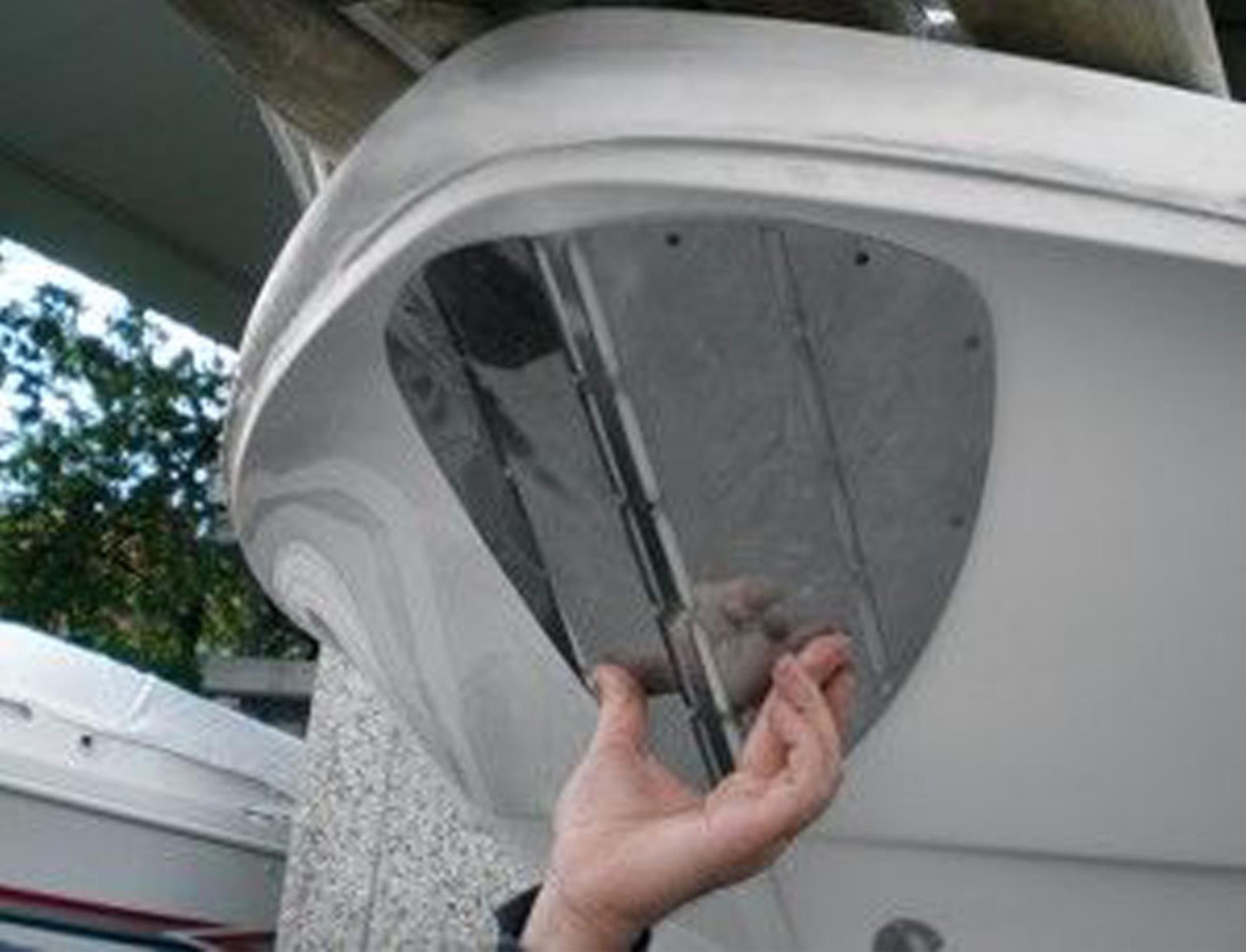 Allpa Edelstahl Bugschutzplatte, elipsförmig Allpa Edelstahl Bugschutzplatte, elipsförmig