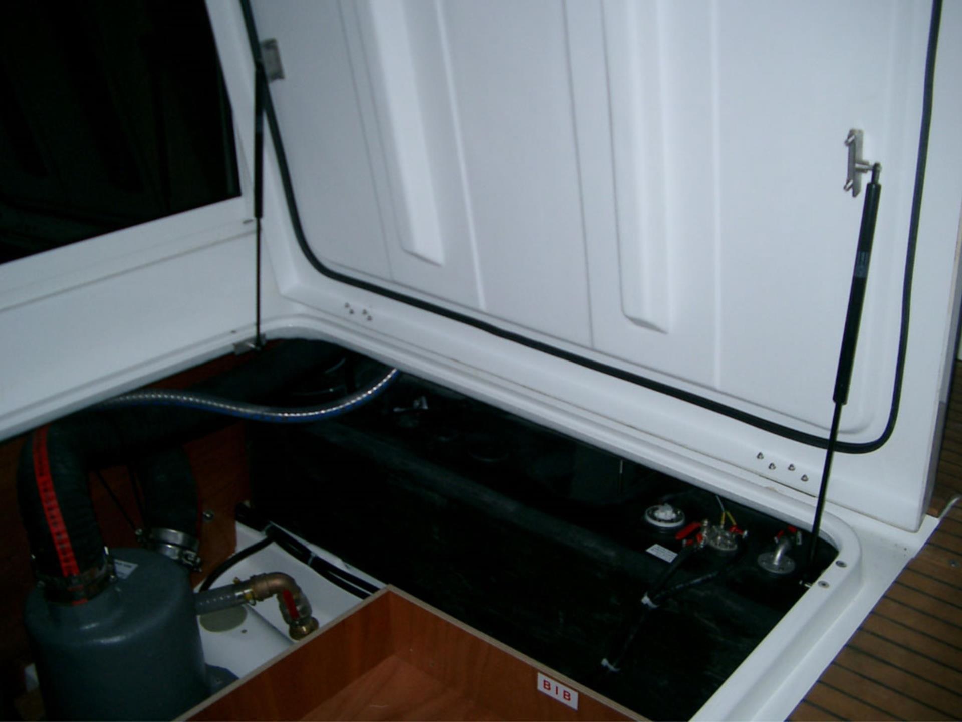 Osculati Gasdruckfeder 355 mm / Hub 130 mm, 250 N / 25 kg Osculati Gasdruckfeder 355 mm / Hub 130 mm, 250 N / 25 kg