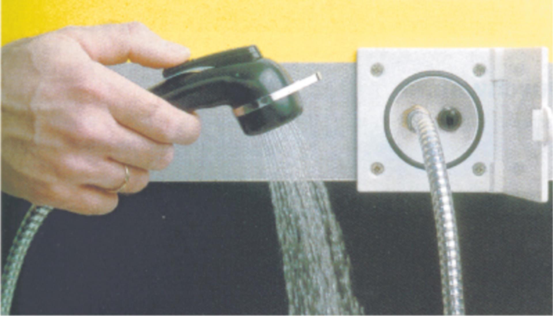 Wassersteckdose mit Duschgarnitur 