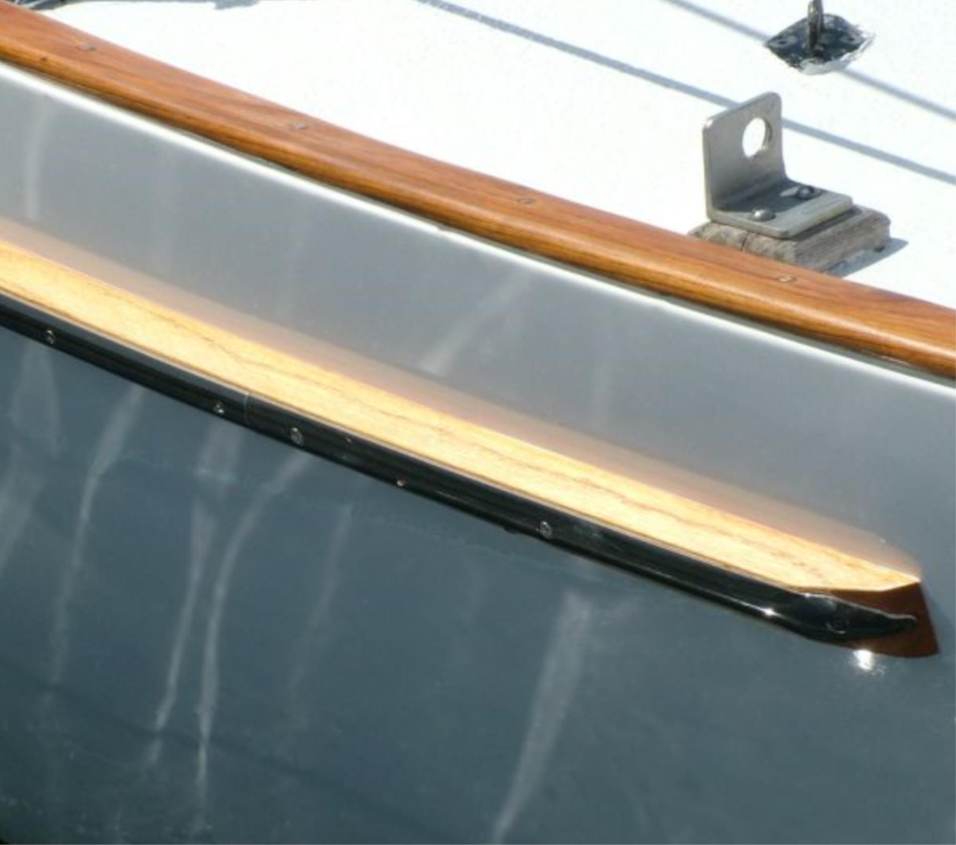 Flexiteek / Isiteek Flexiteek Scheuerleiste 40 x 20 mm, 10 Meter