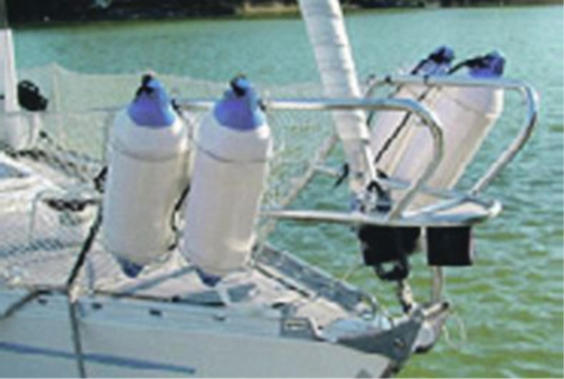 NAWA Relingshalter (drehbar) für 32 mmØ NAWA Relingshalter (drehbar) für 32 mmØ