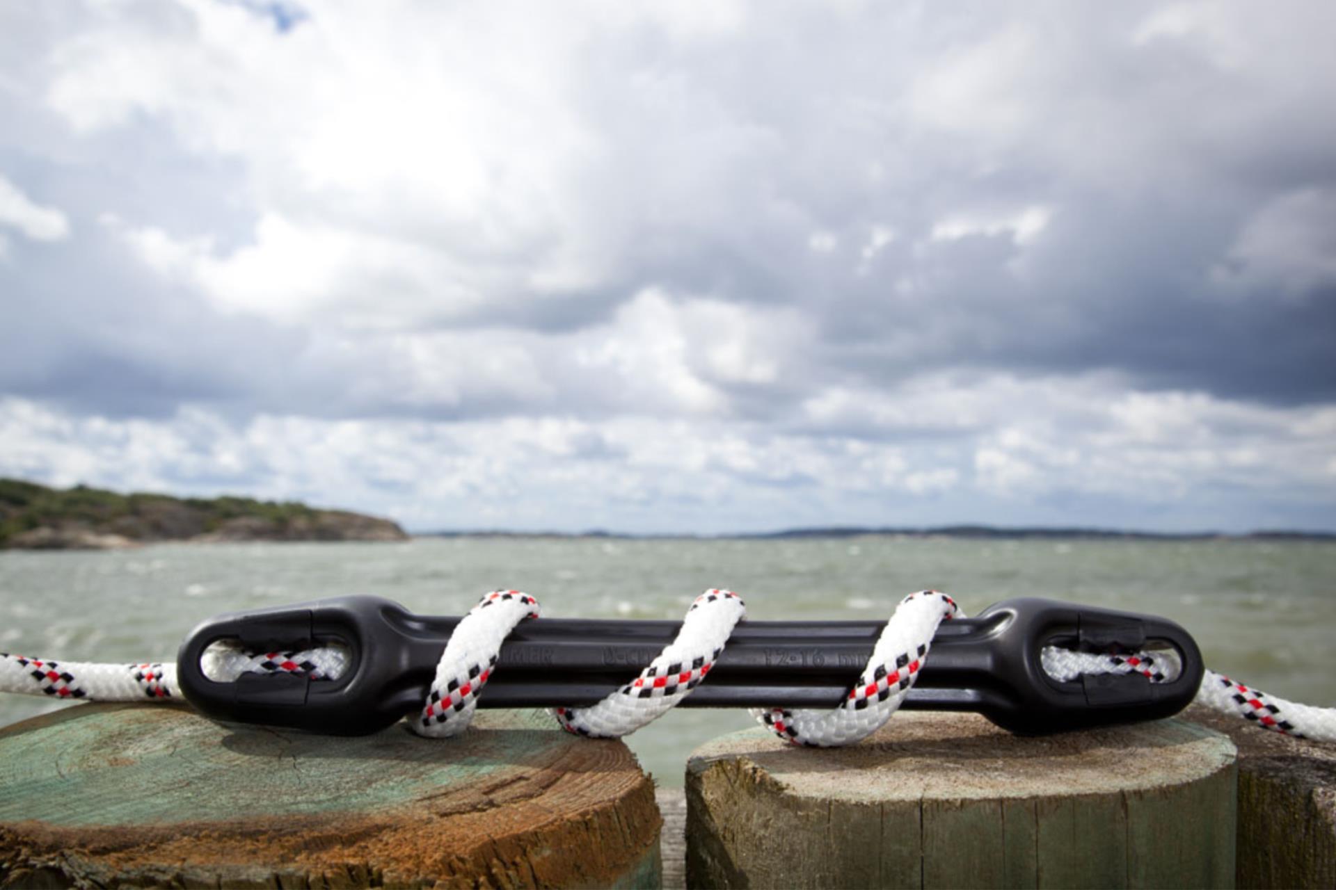 Unimer Ruckdämpfer UNIMER U-Cleat 329 mm für 10 - 12 mmØ Tau Unimer Ruckdämpfer UNIMER U-Cleat 329 mm für 10 - 12 mmØ Tau