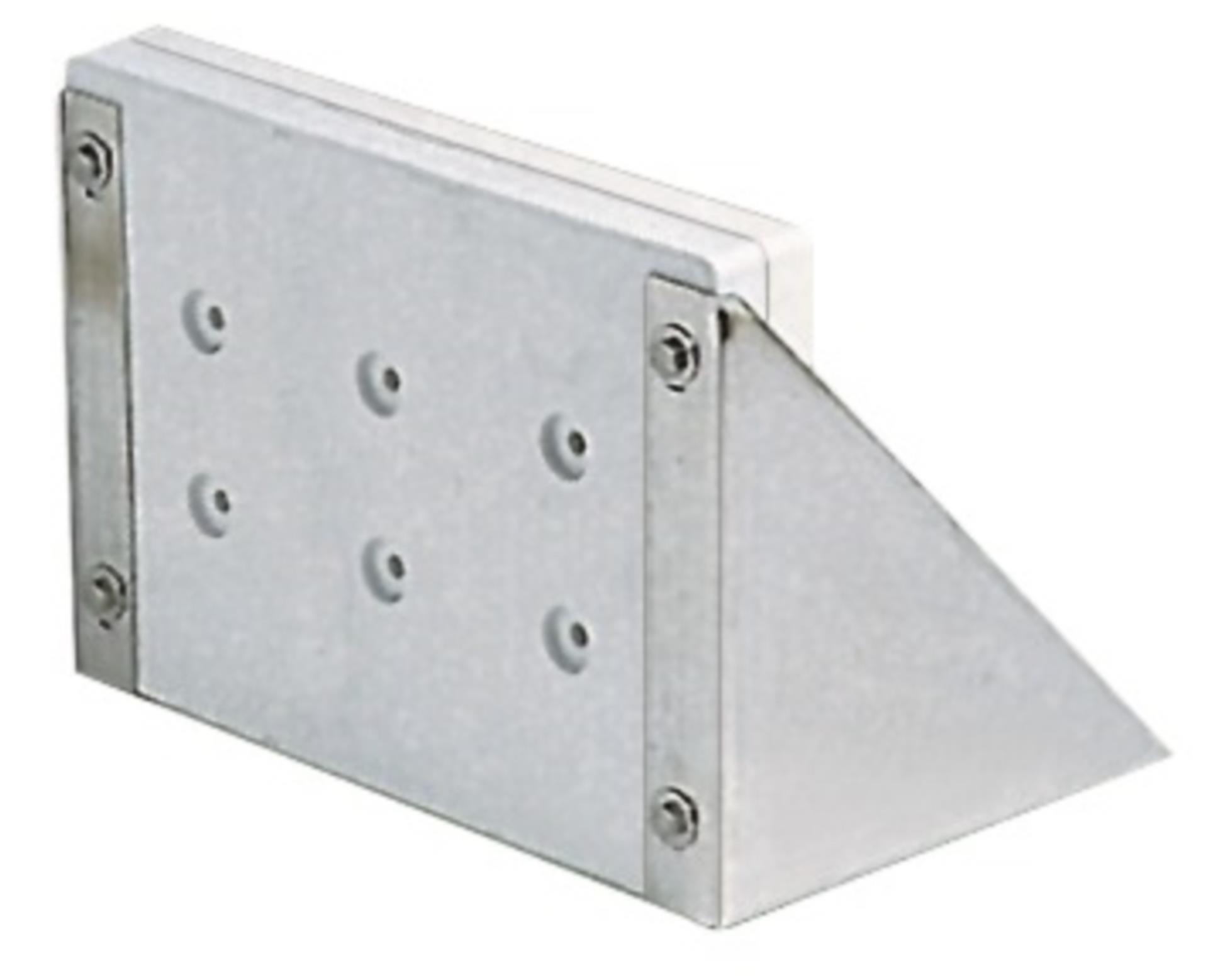 Osculati Motorhalterung Edelstahl / Kunststoff auf Badeplattform Osculati Motorhalterung Edelstahl / Kunststoff auf Badeplattform