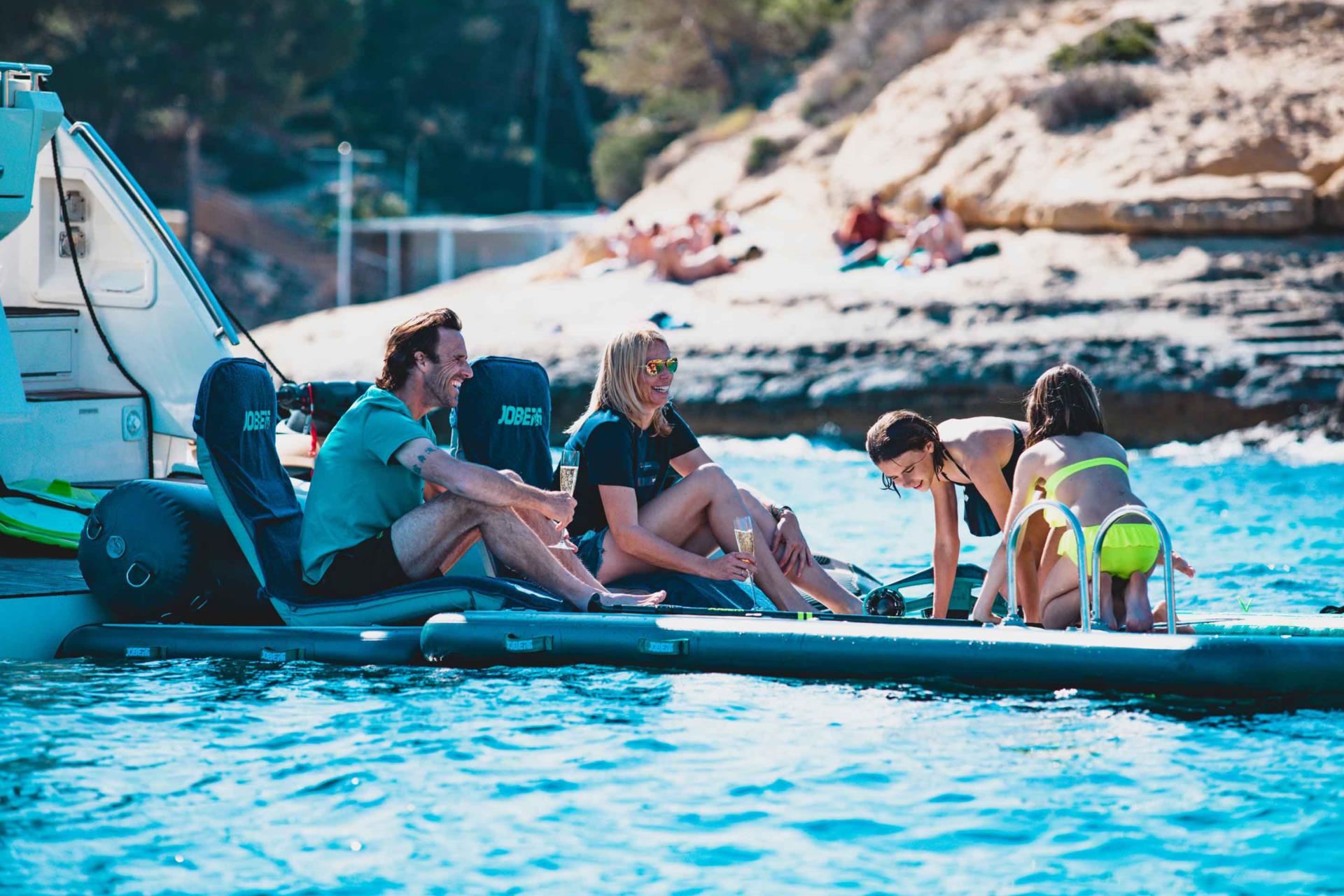 Jobe Infinity Island Small + Pool ( aufblasbare Plattform )