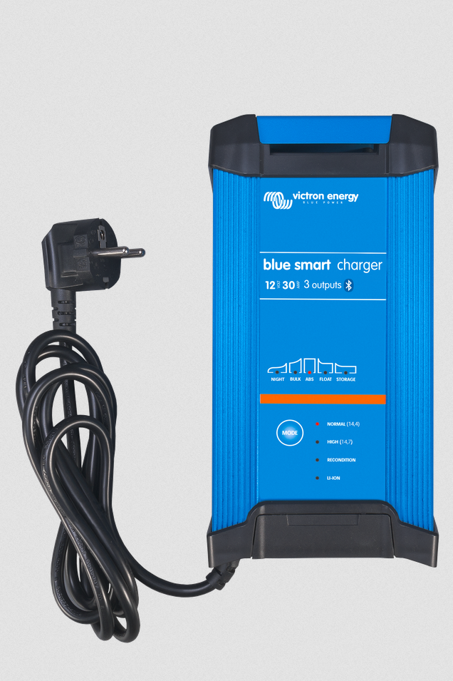 victron energy Victron Blue Smart IP22 Charger 12/30(3) 230V CEE