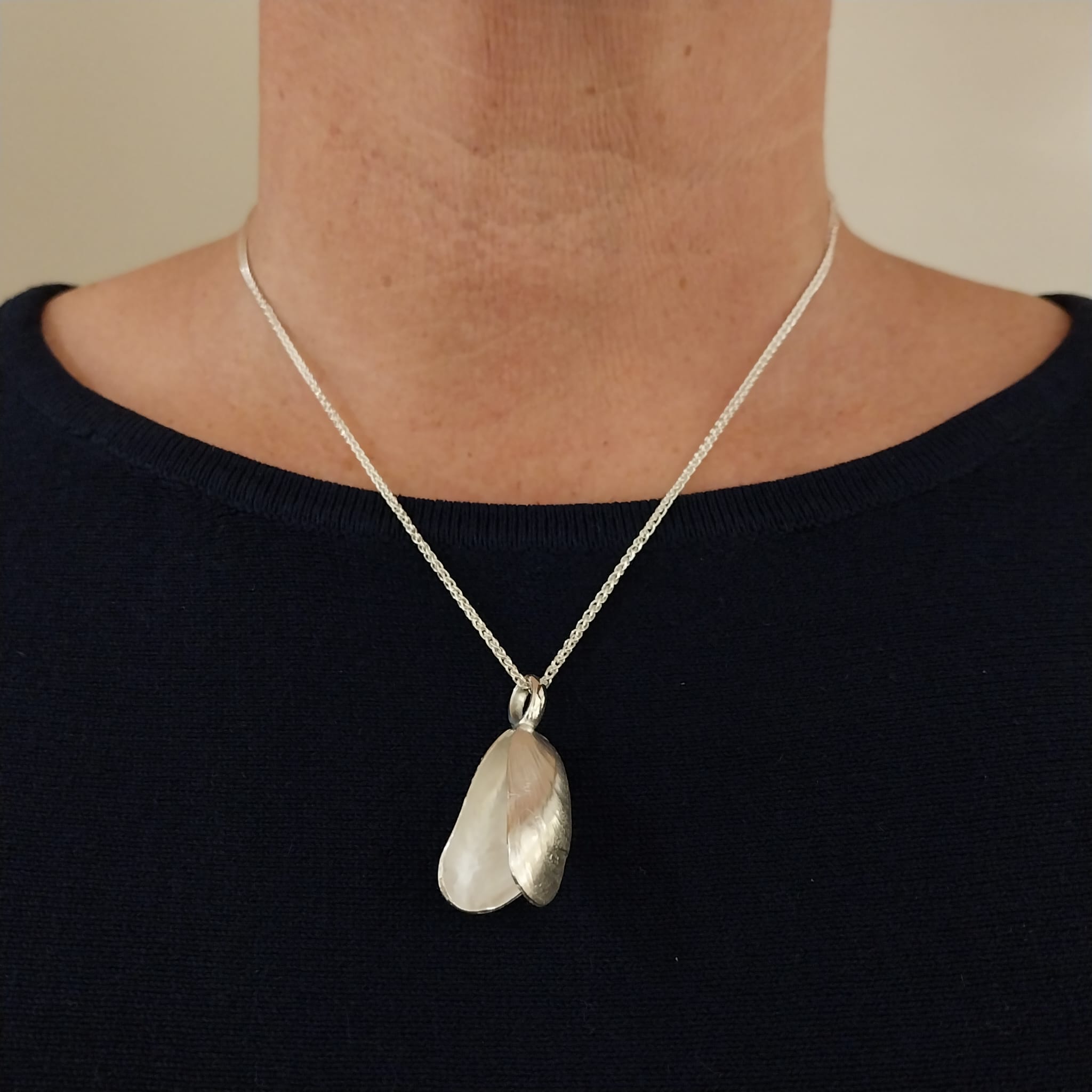 WattenLiebe Miesmuschel Kettenanhänger 925er Silber (Größe 34 mm) 7,8 g