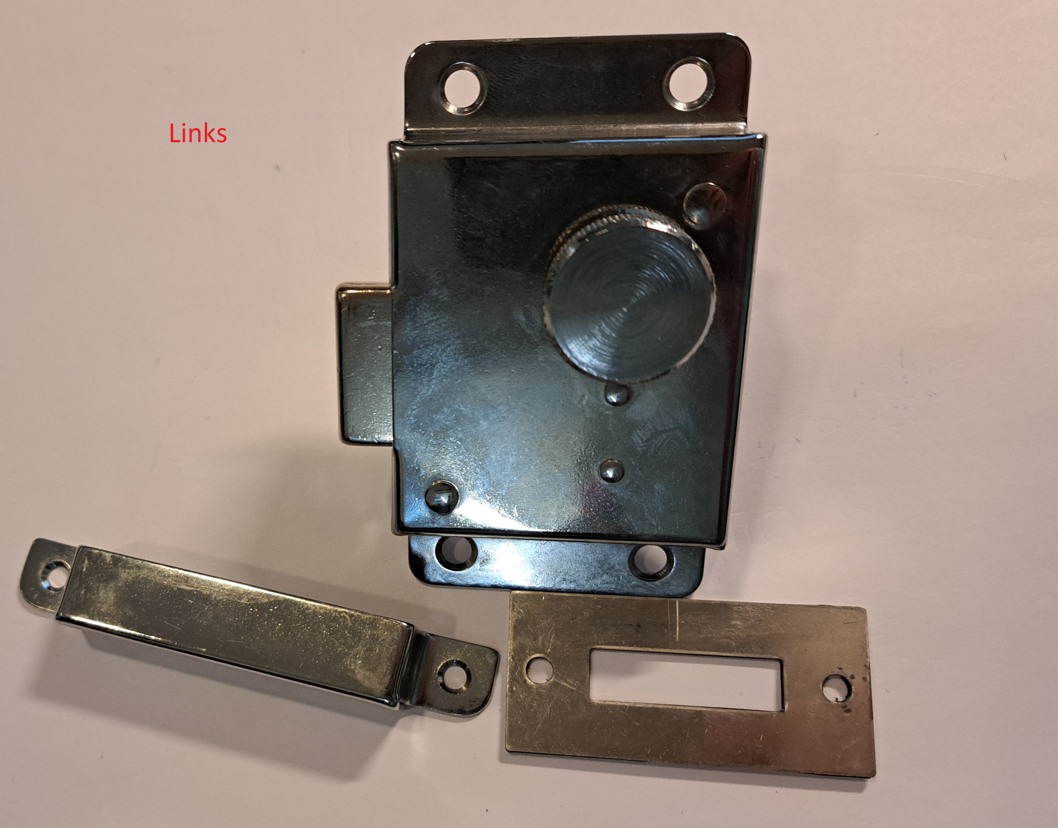 Osculati Tür- & Schottschloss mit Knopf 30mm länge links Osculati Tür- & Schottschloss mit Knopf 30mm länge links