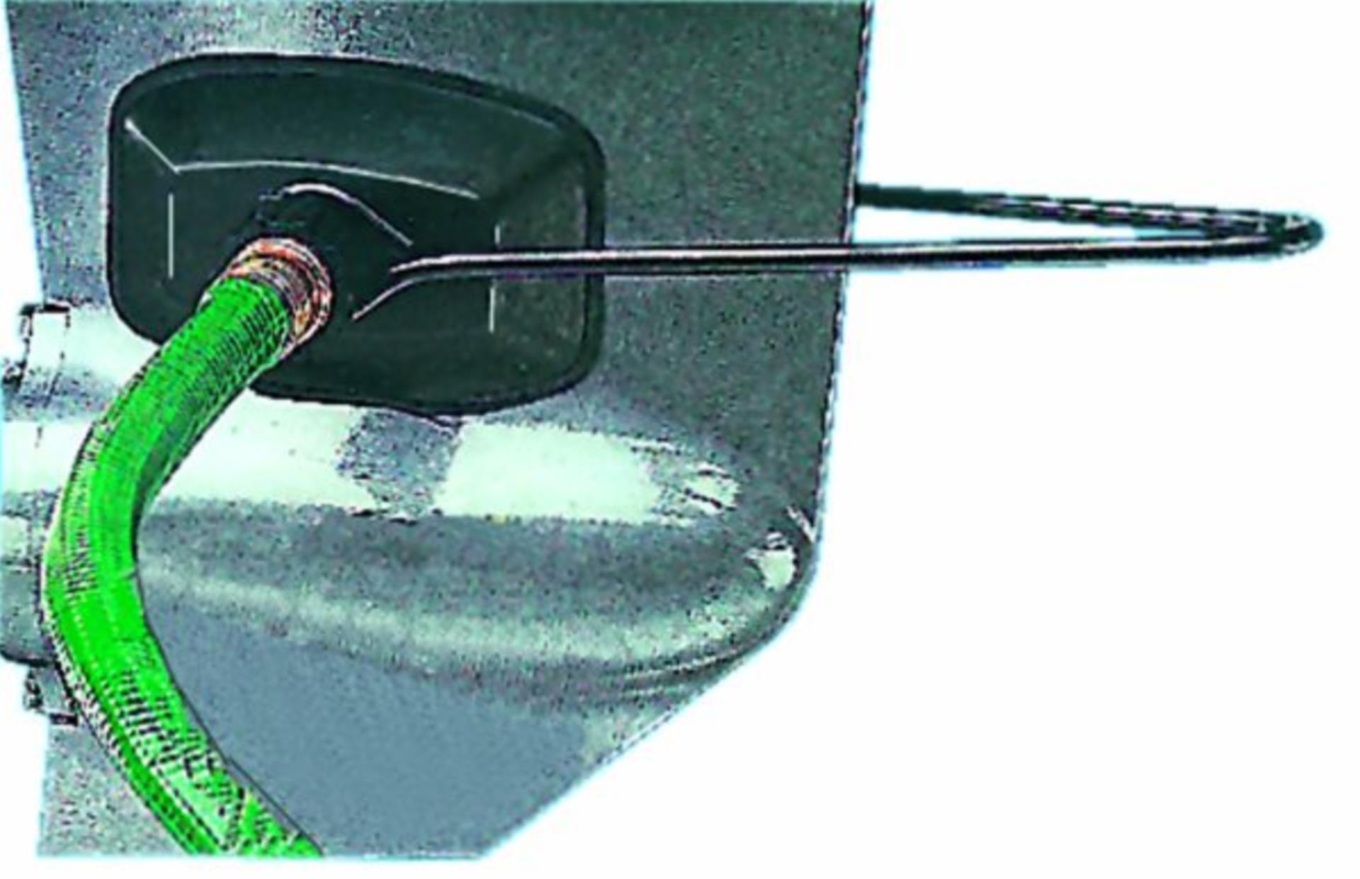 Osculati Spülvorrichtung für Innen- und Außenborder, eckig Osculati Spülvorrichtung für Innen- und Außenborder, eckig