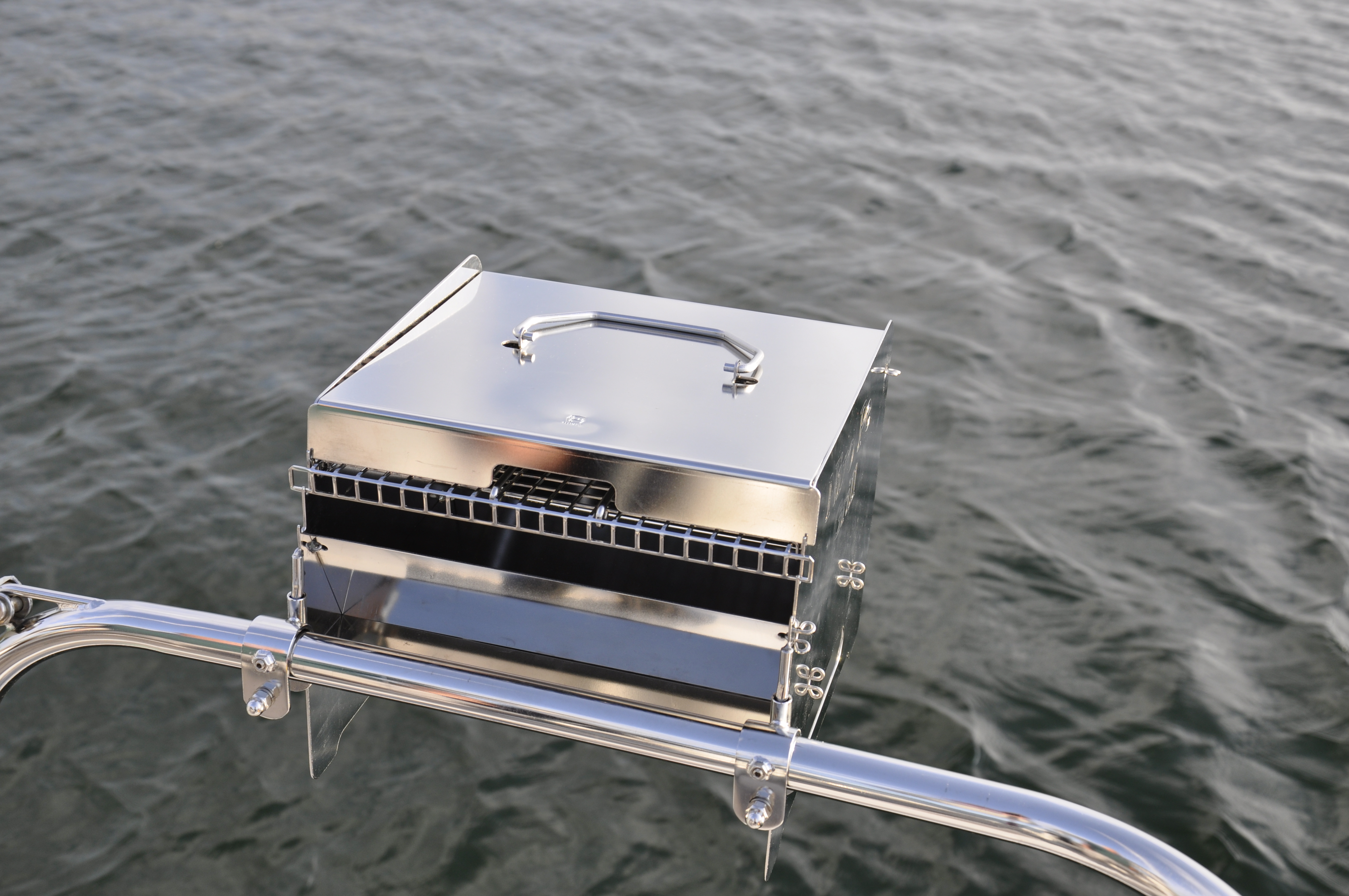 Niro Petersen Niro Pe Bordgrill