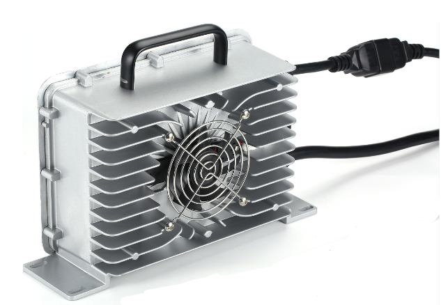 Allroundmarin
 RoyPow IP66 Ladegerät 48 V 20 A, LiFePO4