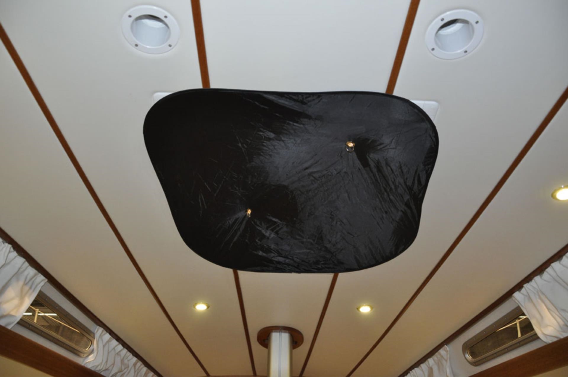 Waterline Design Verdunklung & Fliegengitter (350 x 350 mm) für Luken 300 x 300 mm