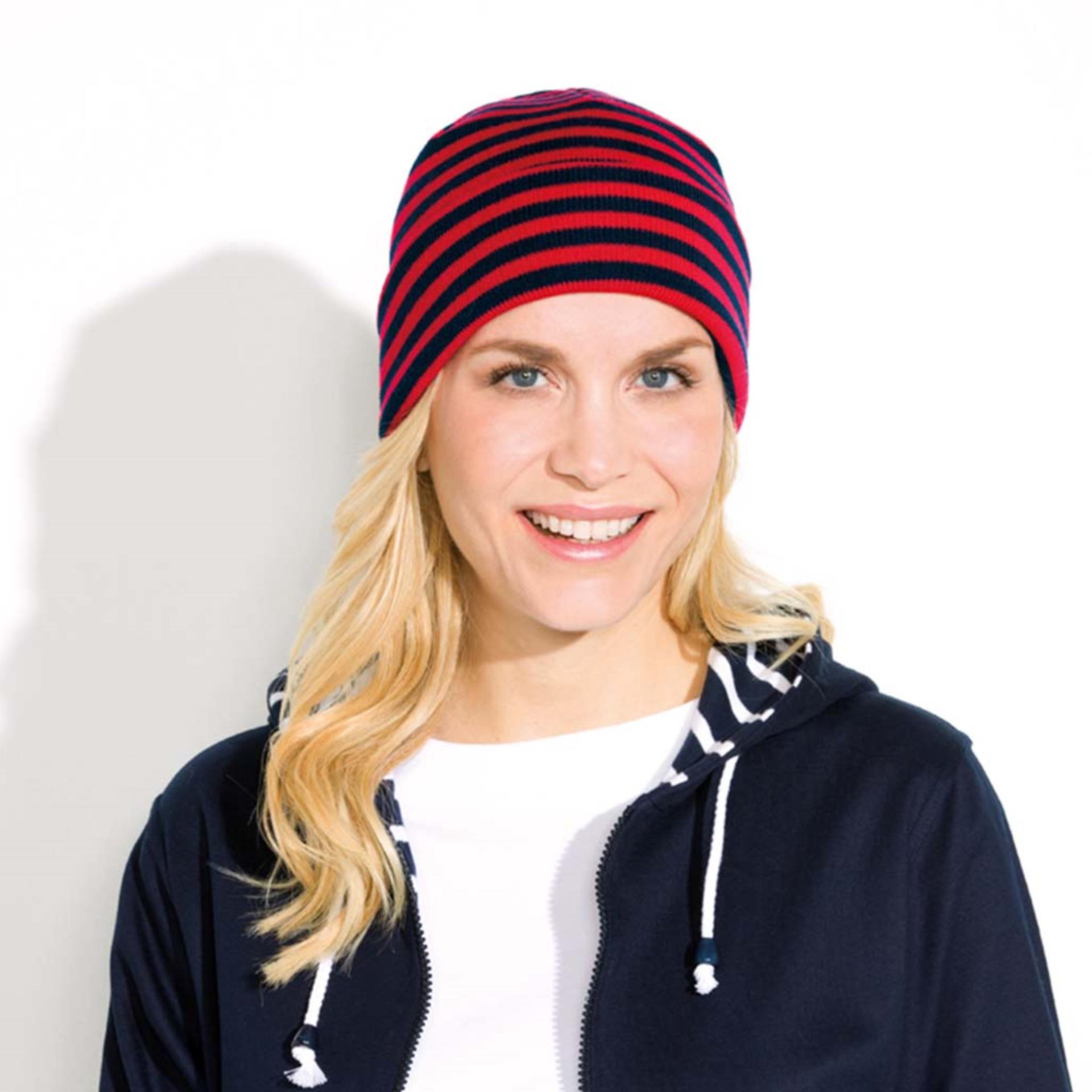 Modas Rollmütze, rot / marine