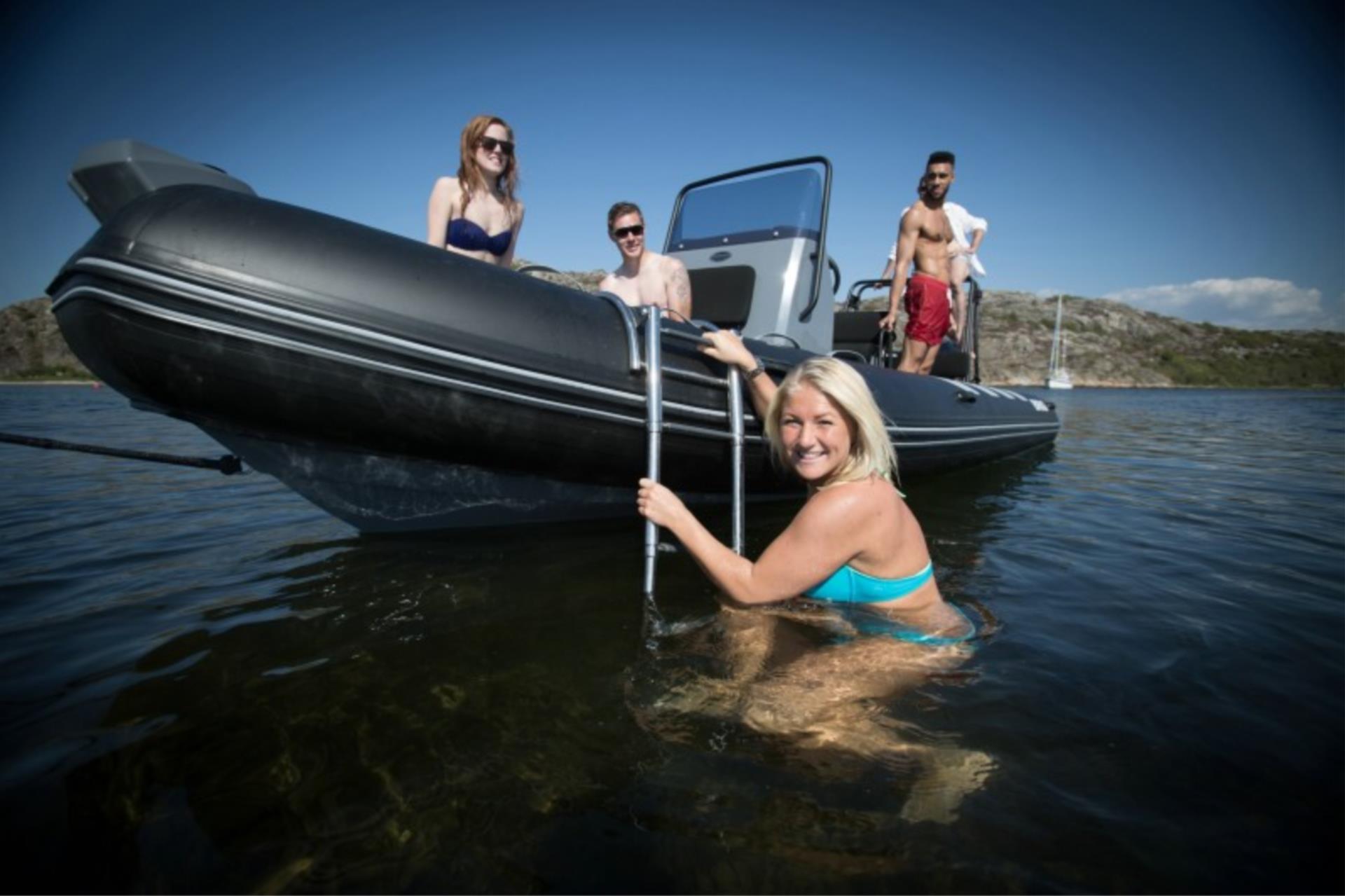 Gotthardt Badeleiter für RIBS, Länge 850mm, Breite 340mm Gotthardt Badeleiter für RIBS, Länge 850mm, Breite 340mm