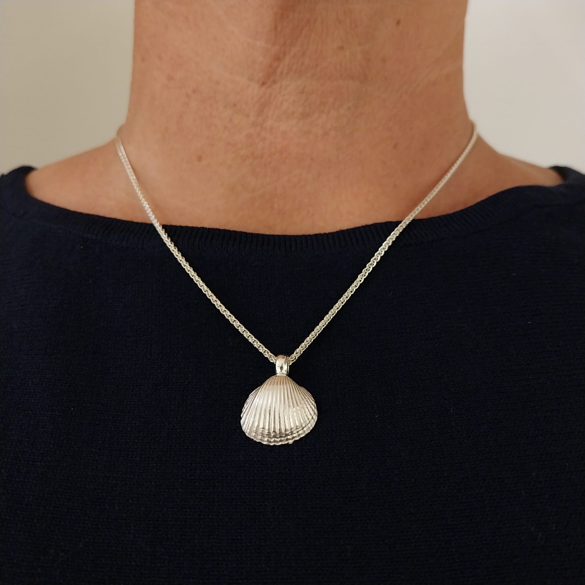 WattenLiebe Herzmuschel Kettenanhänger 925er Silber (Größe 21 mm) 3 g