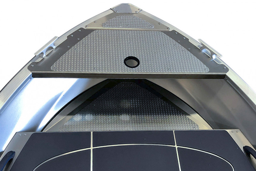 Bugdeck vorbereitet für Elektromotor Sportsman 445 B/M