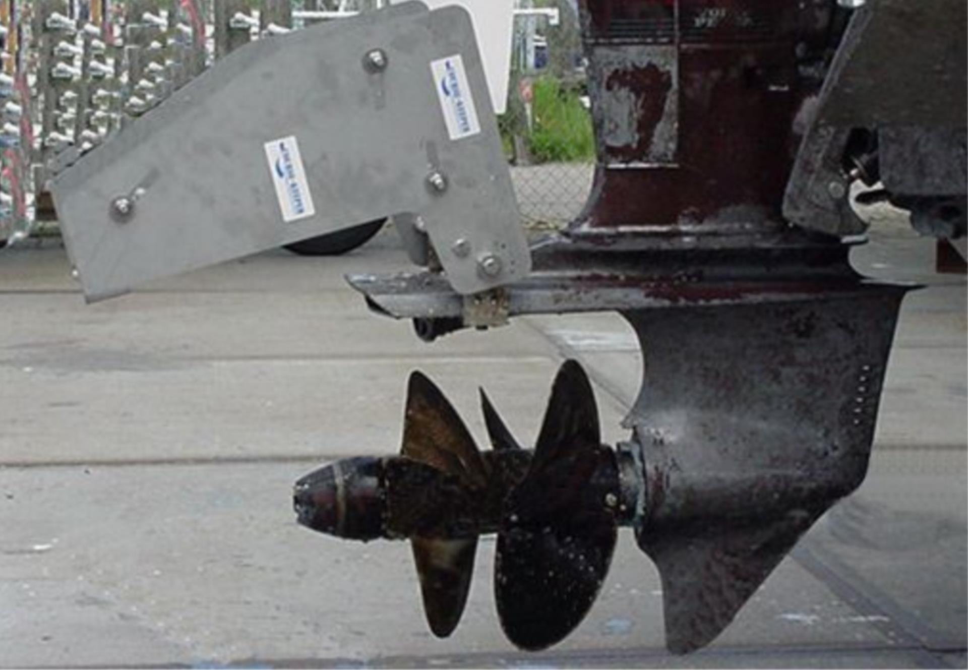 Course Keeper für Außenborder & Z-Antriebe für Boote bis 4,5 m Course Keeper für Außenborder & Z-Antriebe für Boote bis 4,5 m