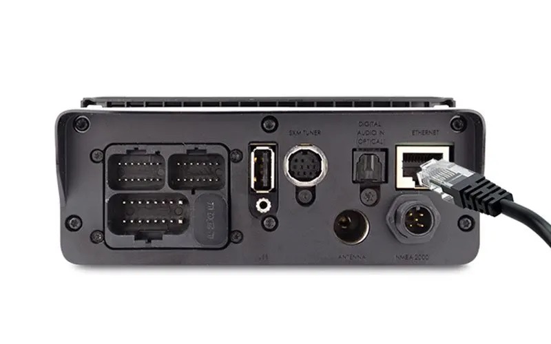 Fusion Apollo Marine Radio MS-RA770