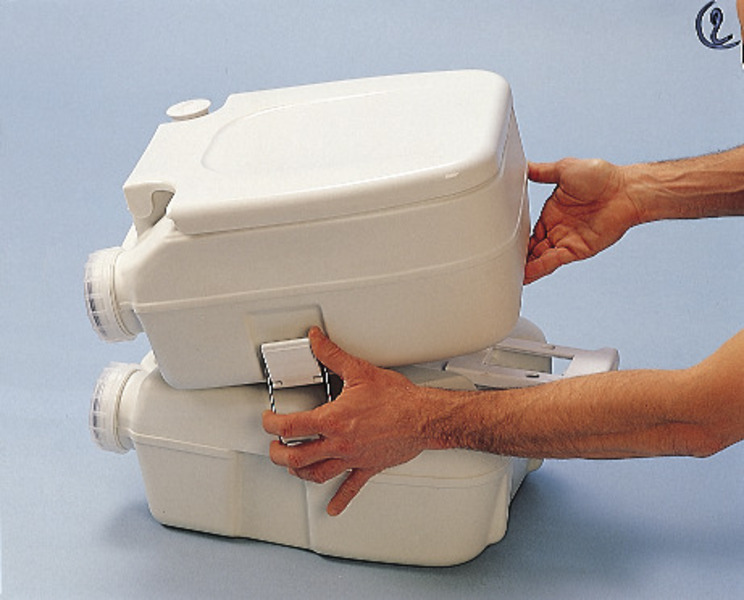 Reimo Bi-Pott 39 Chemietoilette (435 x 360 x 392 mm) Reimo Bi-Pott 39 Chemietoilette (435 x 360 x 392 mm)