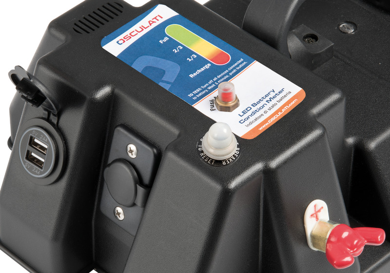 Osculati Batteriebox mit Anschlüssen & USB Ladebuchse